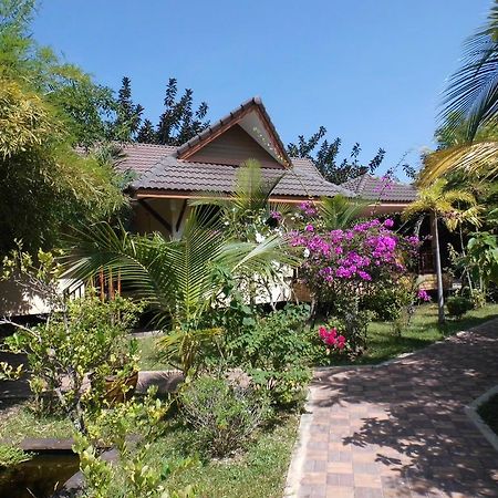 Finca-Marina Rayong Exterior photo